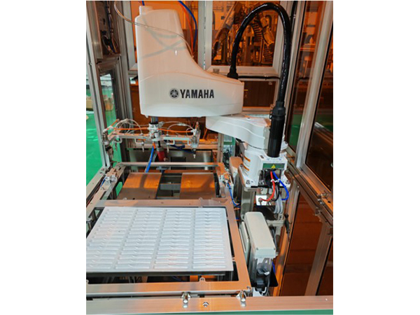 眼线笔自动充填组装机（AEFAM22）